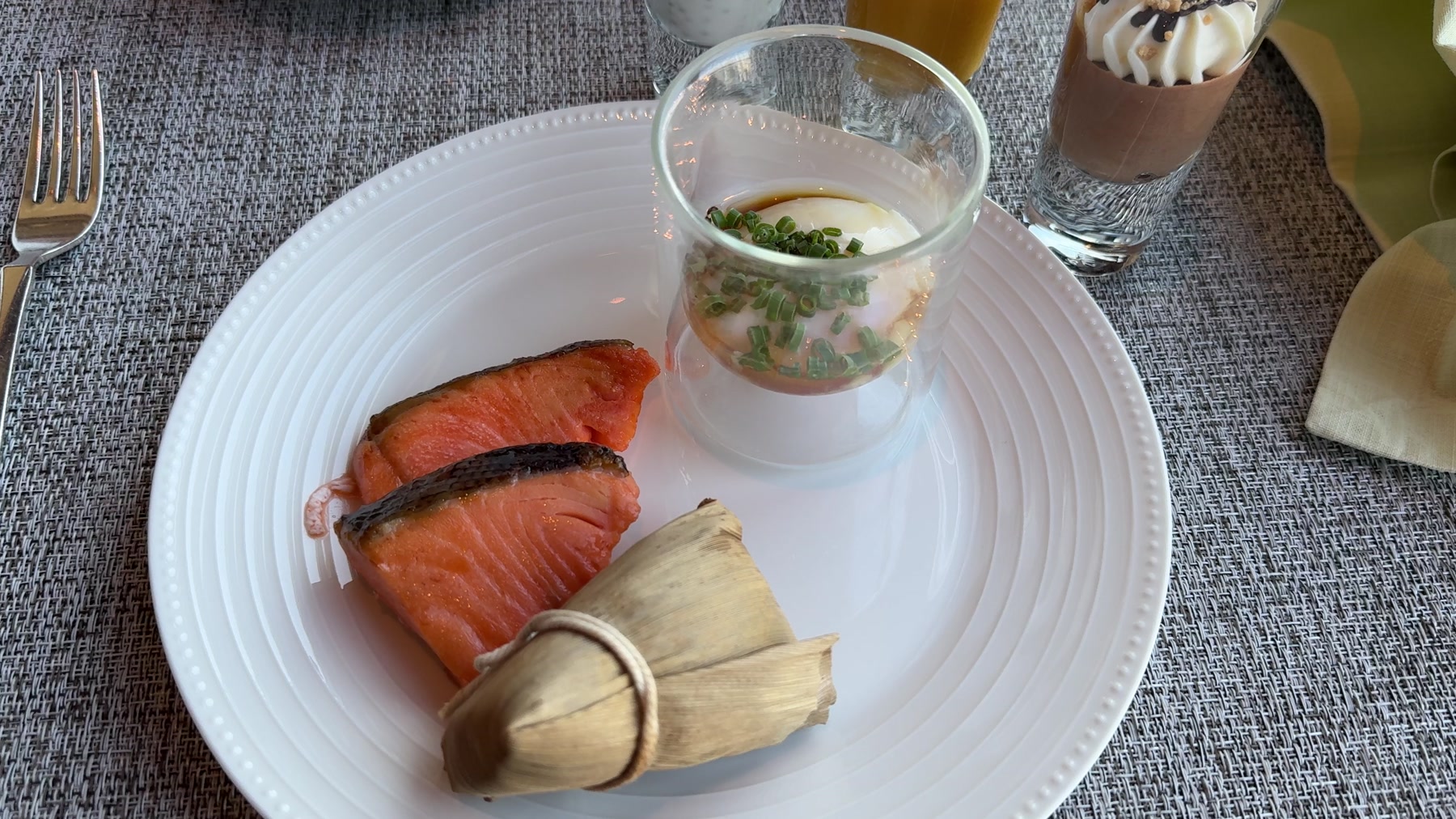 Salmon, vegetables and other breakfast choices at Mandarin Oriental Tokyo